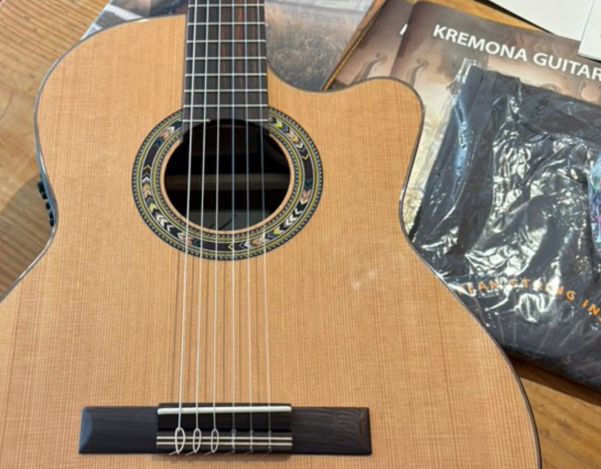 Kremona guitars