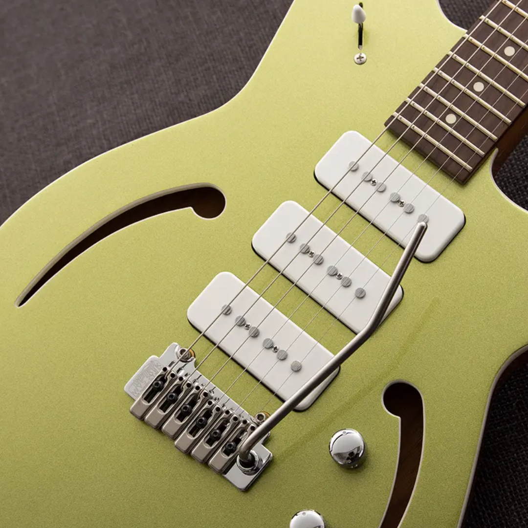 Reverend Kingbolt Air 390 metallic limeade