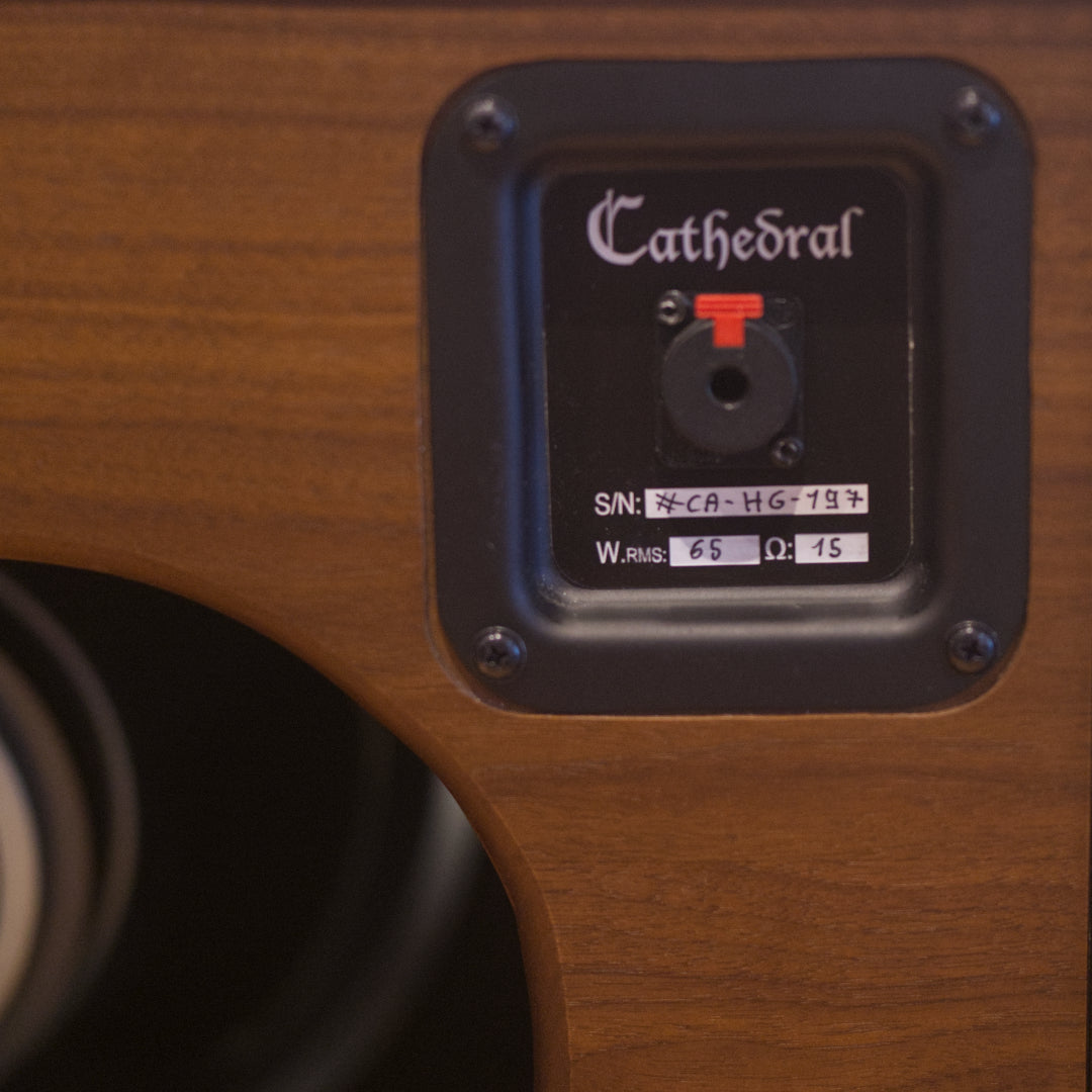 Cathedral 1x12 The Holy Grail