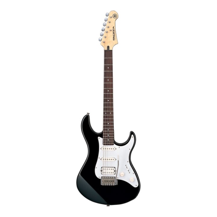 Yamaha Pacifica 012 zwart